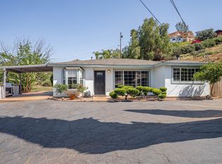 11927 Emmaus Rd, Lakeside, CA 92040