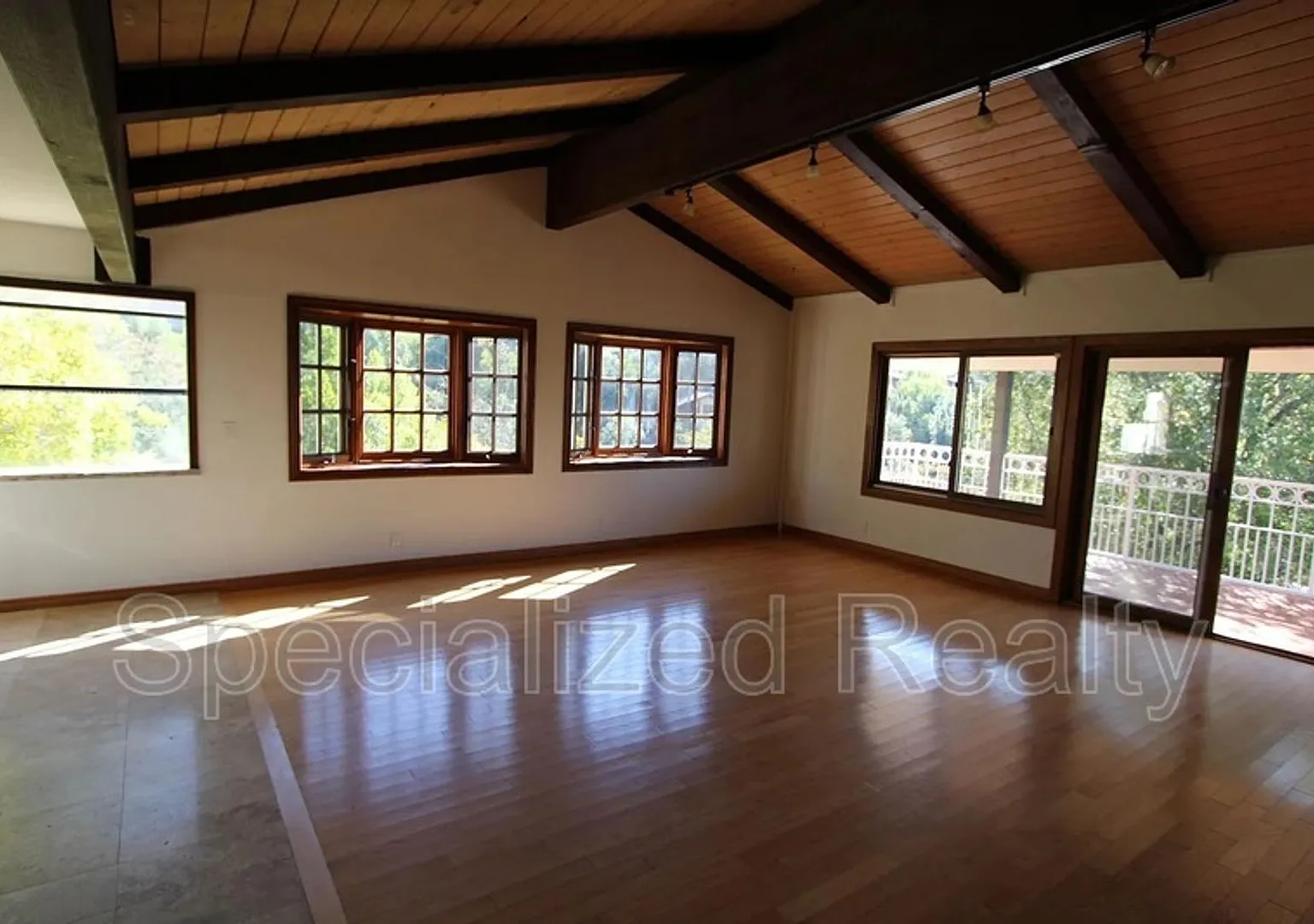 3694 Berwick Drive — Photo 3