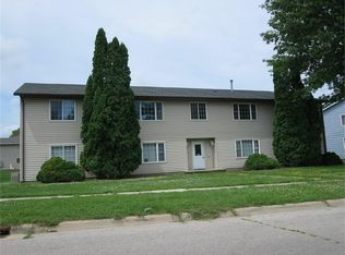 221 Brookeridge Dr APT 1, Waterloo, IA 50702