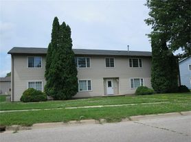 221 Brookeridge Apartments
