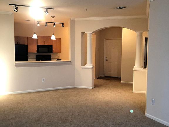 4th image of 8290 Gate Pkwy W Unit 315