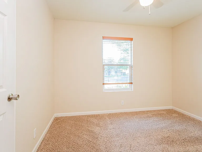 13202 Rampart St — Photo 18