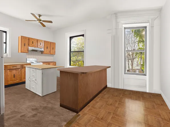 363 Sixth Avenue image 18 of 23