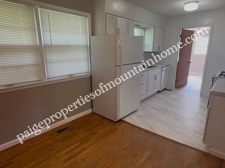 425 Ashington Dr — Photo 23