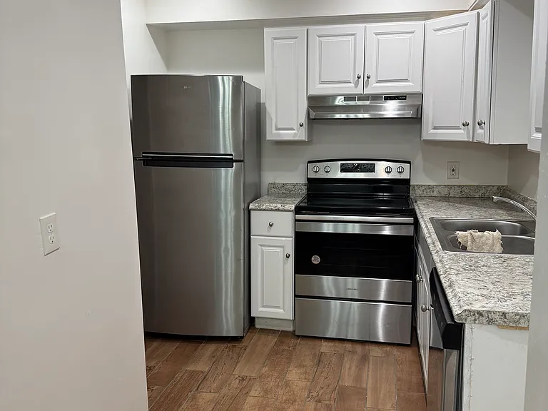 323 Forest Park Rd #7-3 — Photo 4