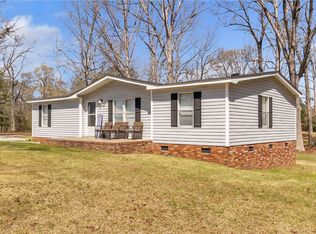 131 Acker Rd, Belton, SC 29627
