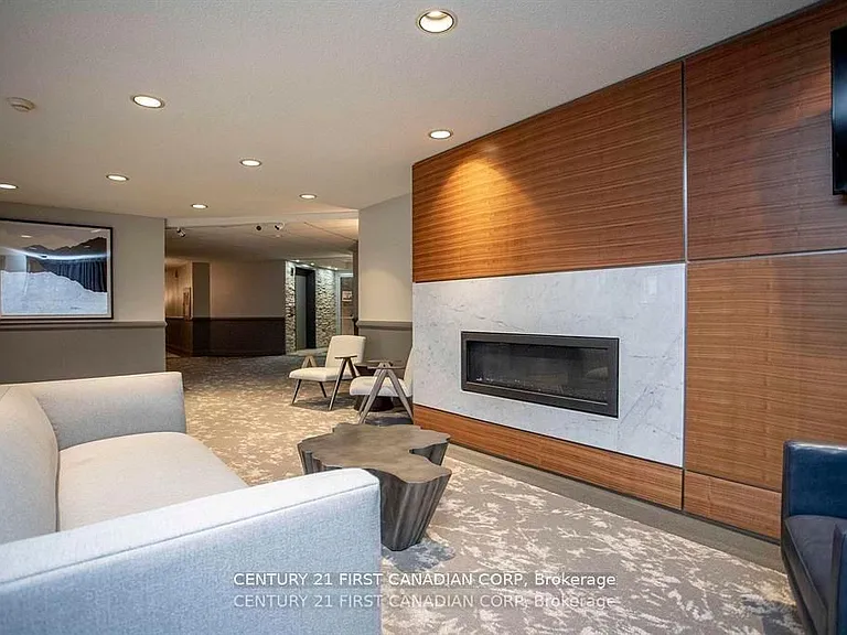 5 Jacksway Cres #208 — Photo 6