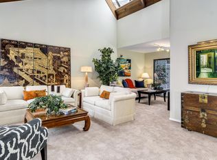 108 Ravenhill Rd, Orinda, CA 94563