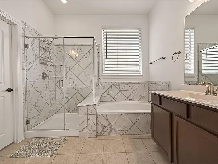 7319 Woodlark Ridge Dr — Photo 40
