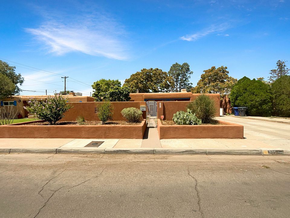 1st image of 305 Cardenas Dr NE