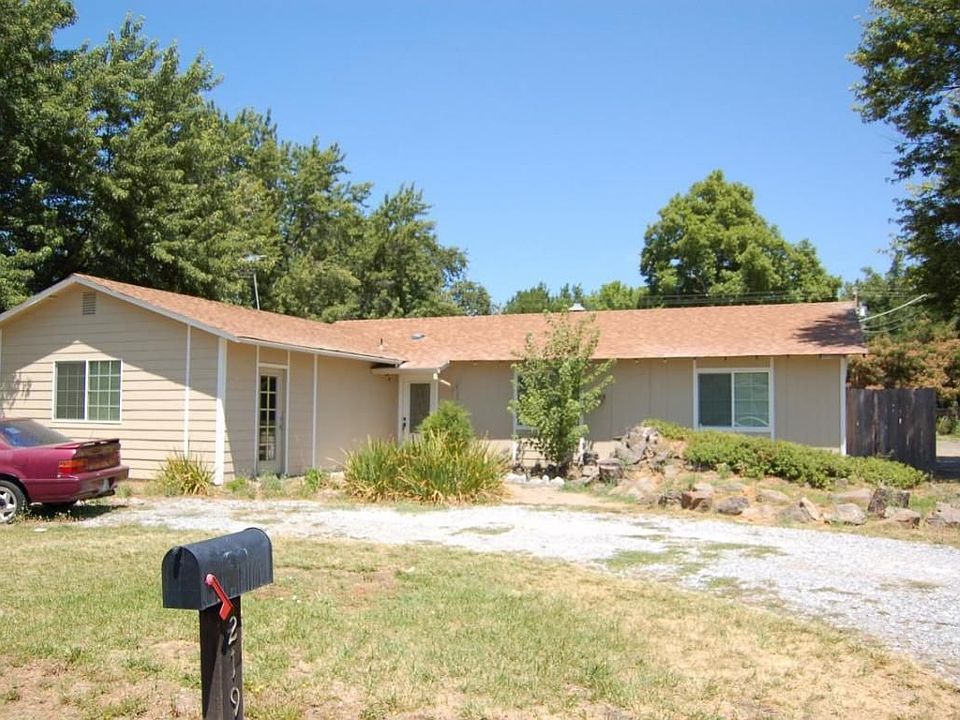 1st image of 21952 Berkeley Dr