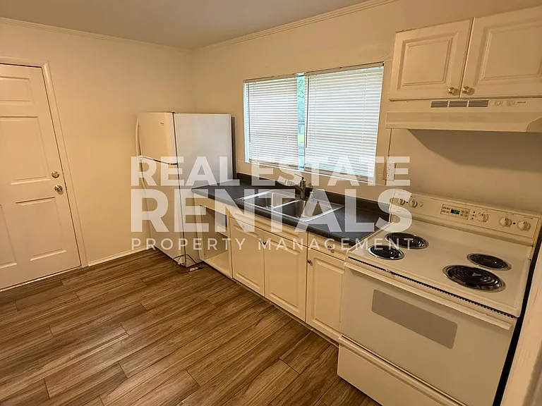 31 Sandusky Ln #1 — Photo 4