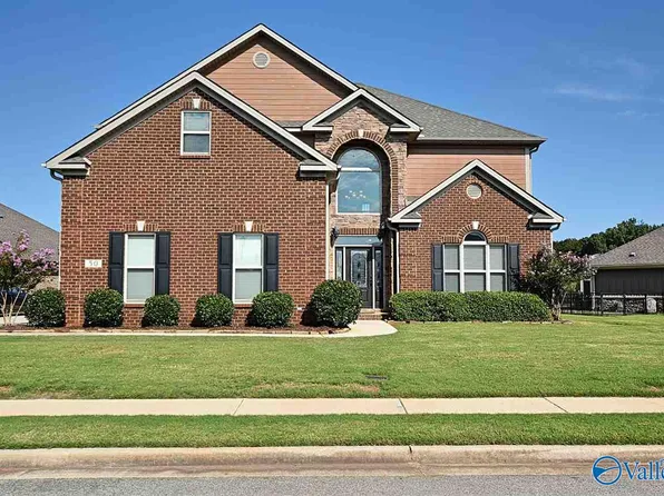 50 Walnut Cove Blvd SW, Huntsville, AL 35824