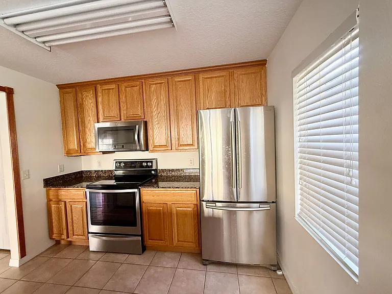 3846 Mandalay Dr — Photo 14