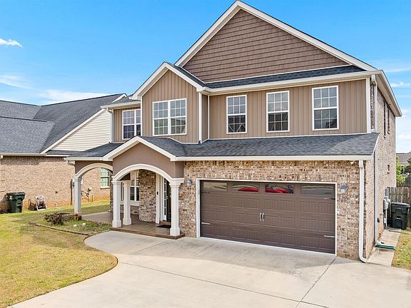 4th image of 112 Legacy Ct