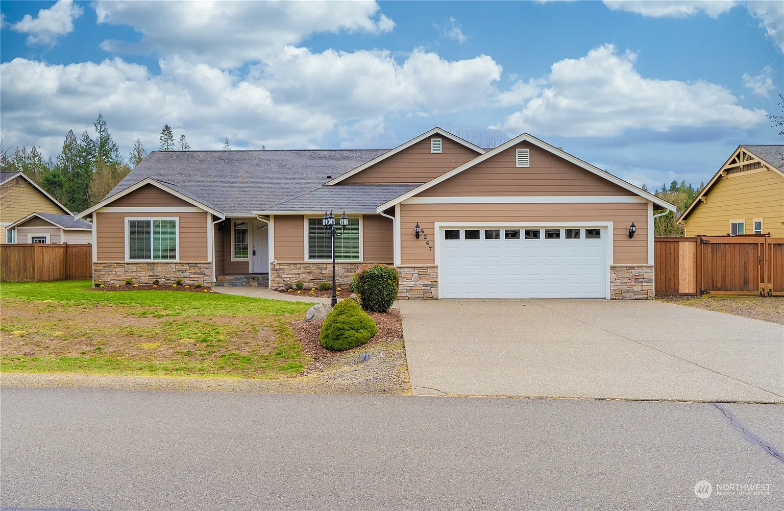 4247 90th Way SE photo 1