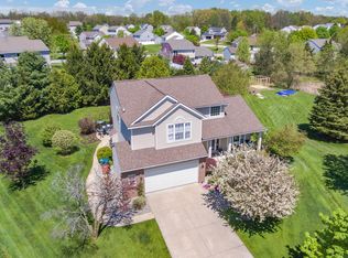 6633 Laguna Vista Dr NE, Rockford, MI 49341