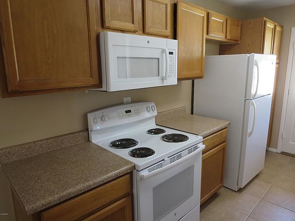 3rd image of 5820 W Heatherbrae Dr