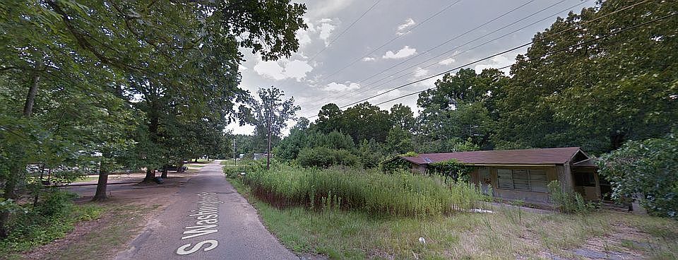 2nd image of 1009 Washington St