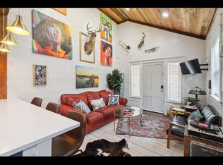 417 Bellecastle St, New Orleans, LA 70115