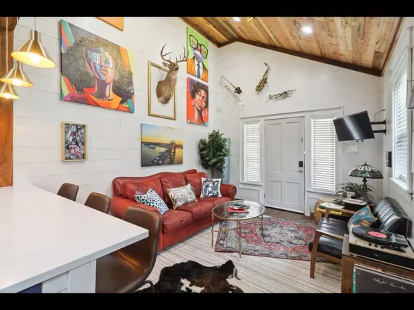 417 Bellecastle St, New Orleans, LA 70115