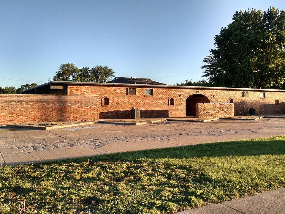1st image of 2729 Belmont Blvd