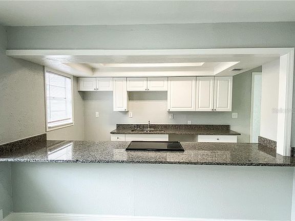 2nd image of 1425 E Holland Ave