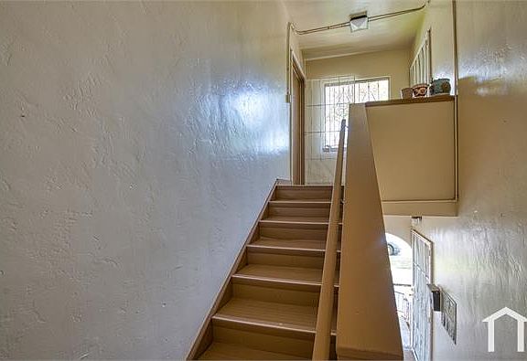 5th image of 334 E Dudley Ave #D