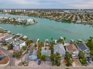 8441 Bayshore Dr #B, Saint Petersburg, FL 33706