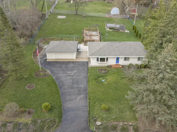 17321 W Observatory ROAD, New Berlin, WI 53146