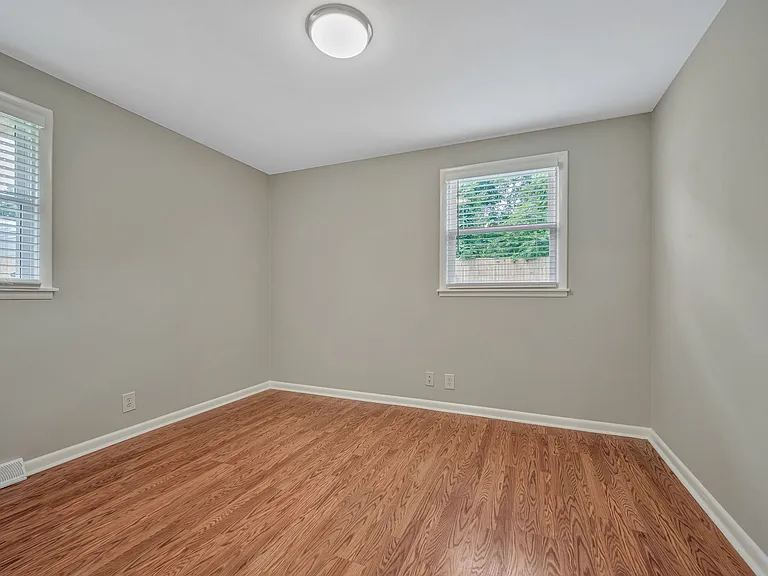 7439 George Gaines Rd — Photo 21