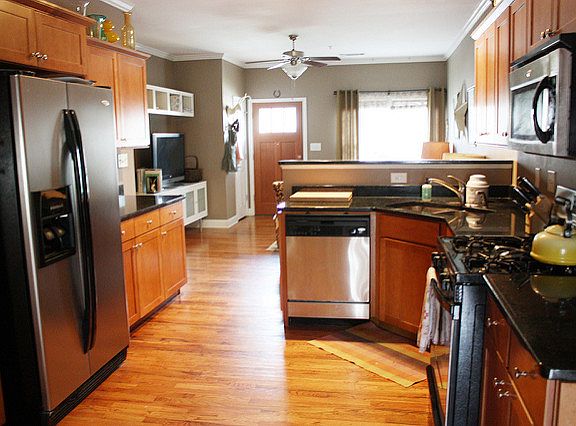 4th image of 763 Frasier Cir