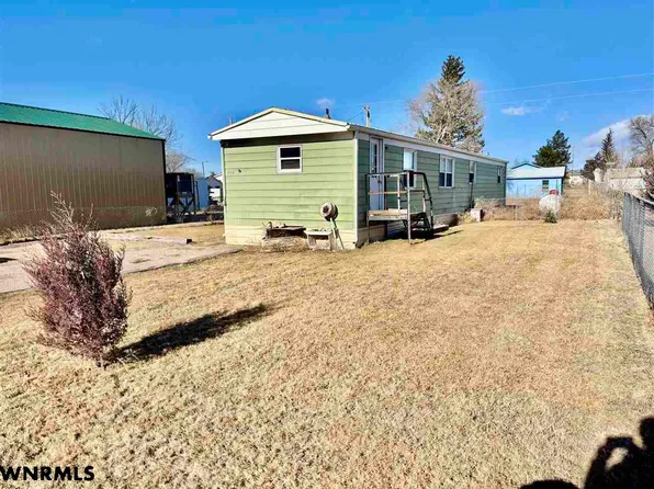 413 2nd St, Bushnell, NE 69128