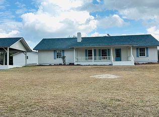 404 Dogwood Ave, Douglas, GA 31533