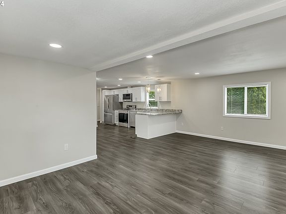 5th image of 5885 NE Jacobson St Unit 51