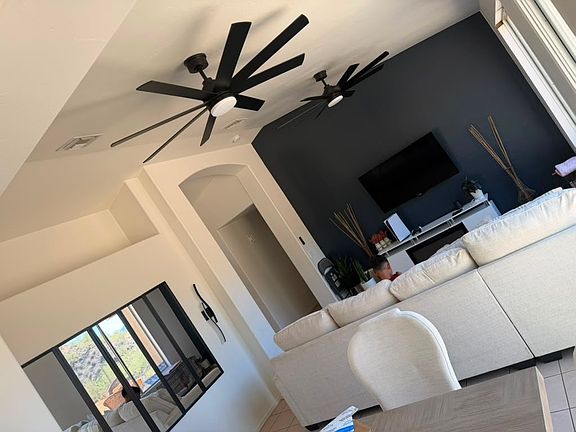 2nd image of 190 Camino Oceano