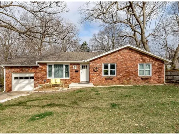 5841 Blackhoof Trl, Shawnee, KS 66203
