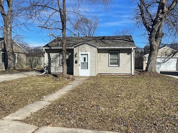 2nd image of 5800 W Carmen Ave