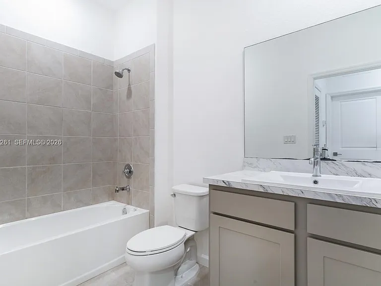 1170 SW 7th Ct #1170 — Photo 26