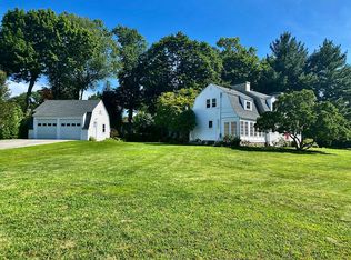 15 S Hill Dr, Cranston, RI 02920