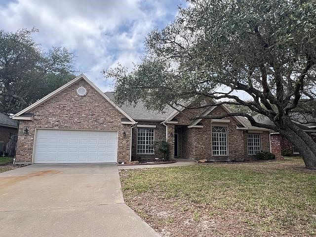 1st image of 302 Cherry Hills Dr