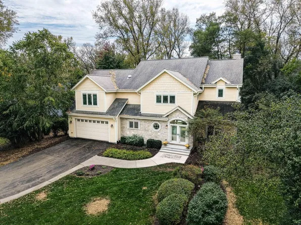 N77W31687 Northwoods DRIVE, Hartland, WI 53029