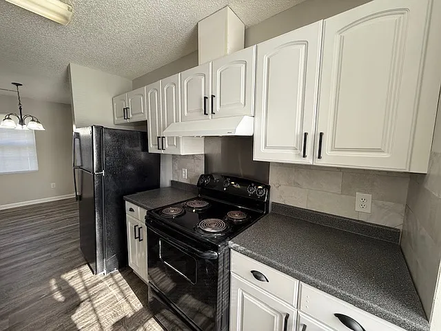 2806 Pleasant Garden Rd — Photo 12