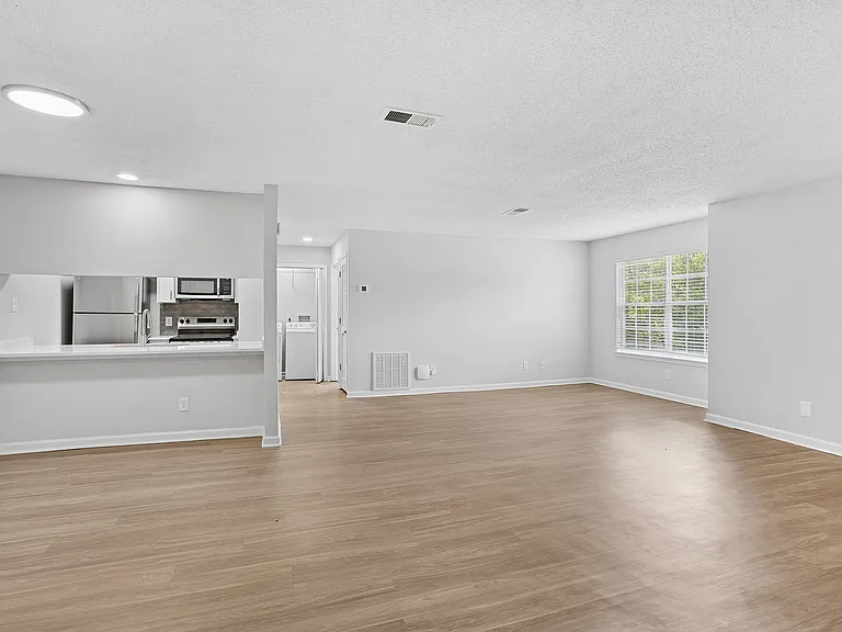 ReNew Cobb — Photo 21