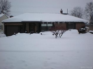 319 Lakewood Pkwy, Amherst, NY 14226