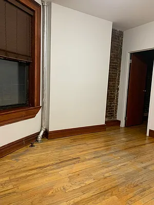 Rented by International Property Services LLC | media 3