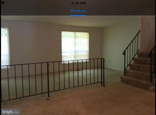 9000 Fox Grape Ln, Springfield, VA 22152