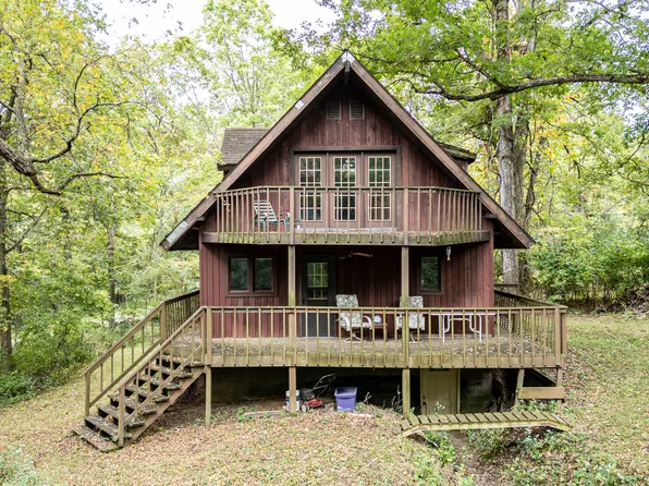 3 Cherokee Ct, Putnam, IL 61560