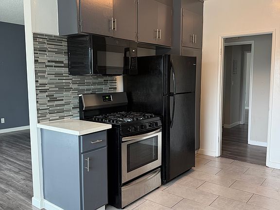 5th image of 502 Avenue G
