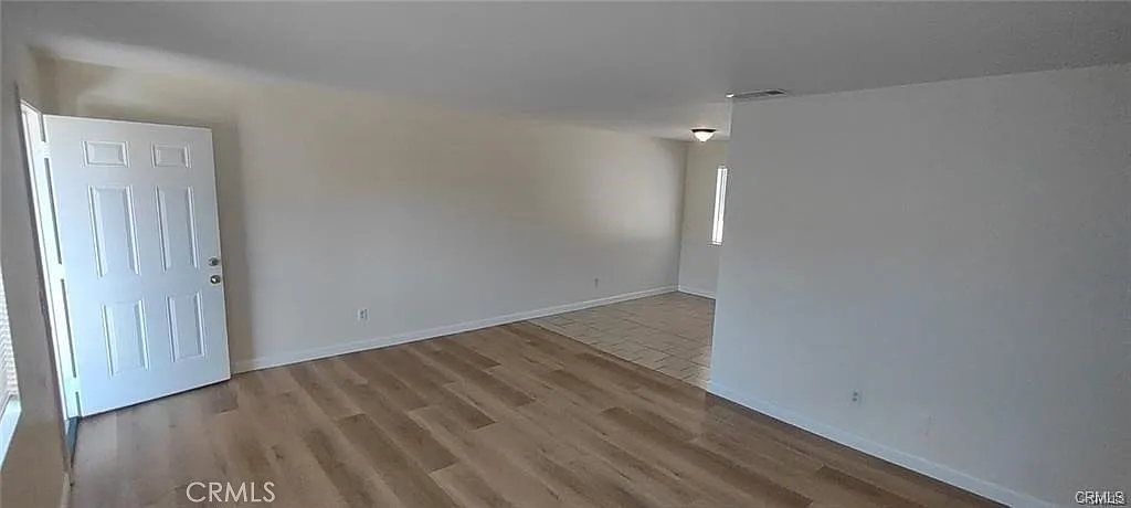 2 bed, 928 sqft, $1,700 — Photo 3
